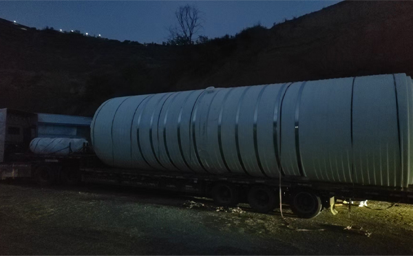 临洮圆桶运输途中