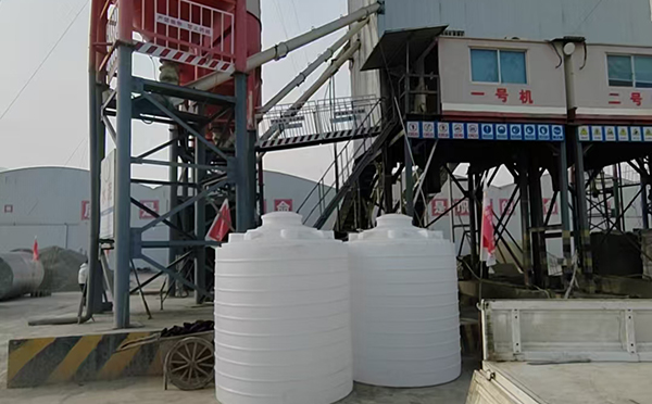 临洮立式运输桶交付案例｜全新PE材质 · 多行业适配 · 批量稳定供应